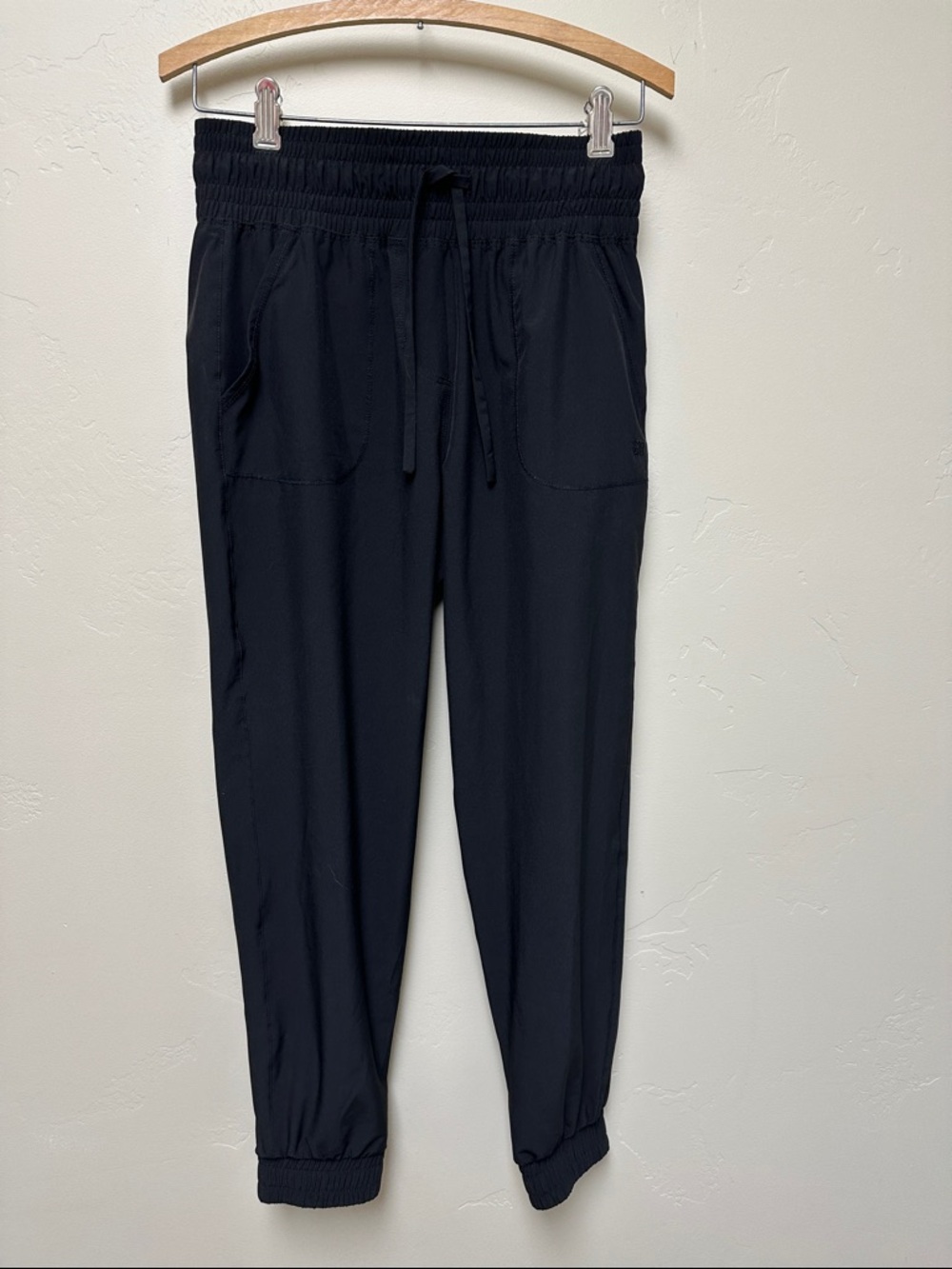 Albion women’s Small petite Black Drawcord Joggers
